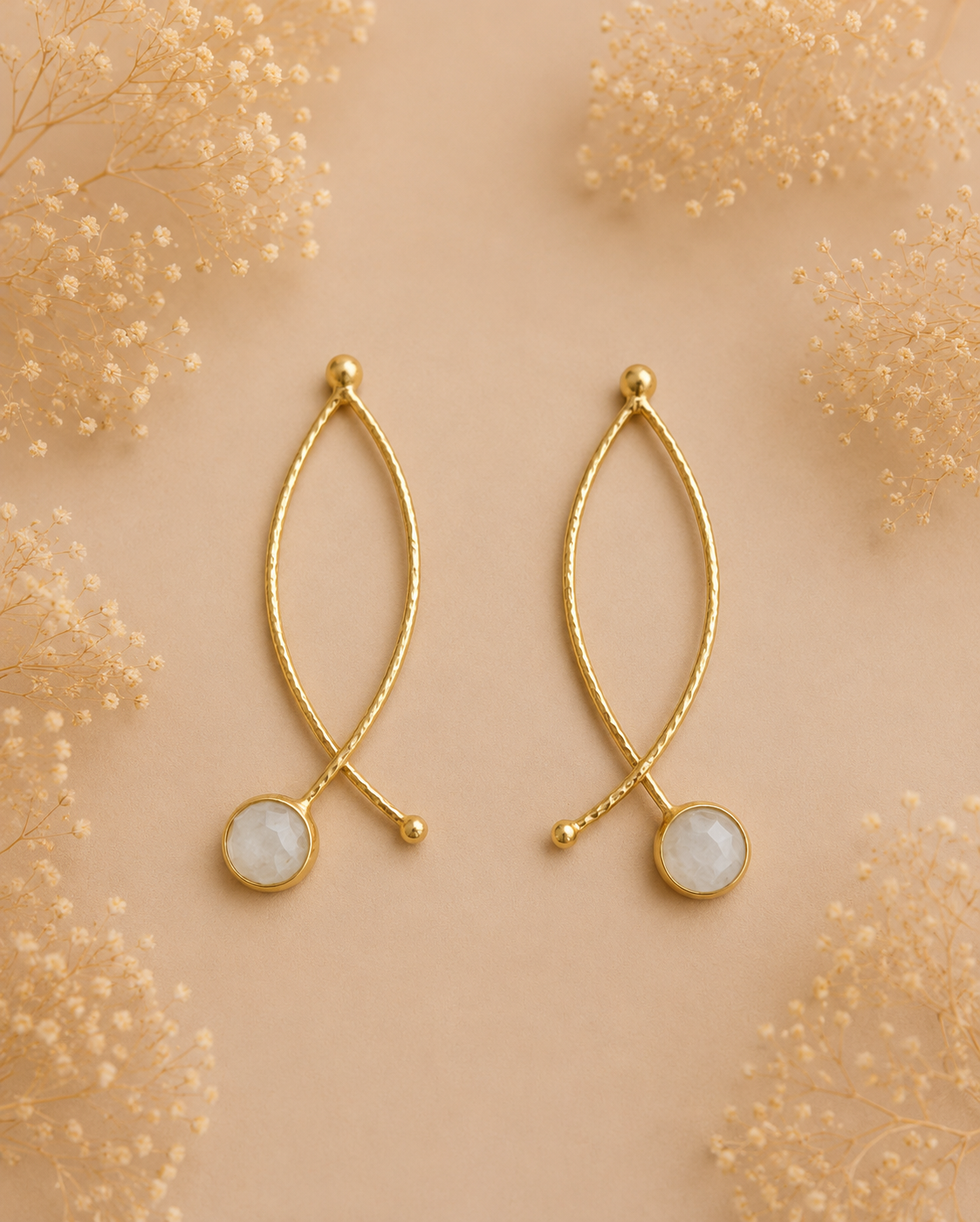 Pendientes Amalfi. Blanco Nacarado.