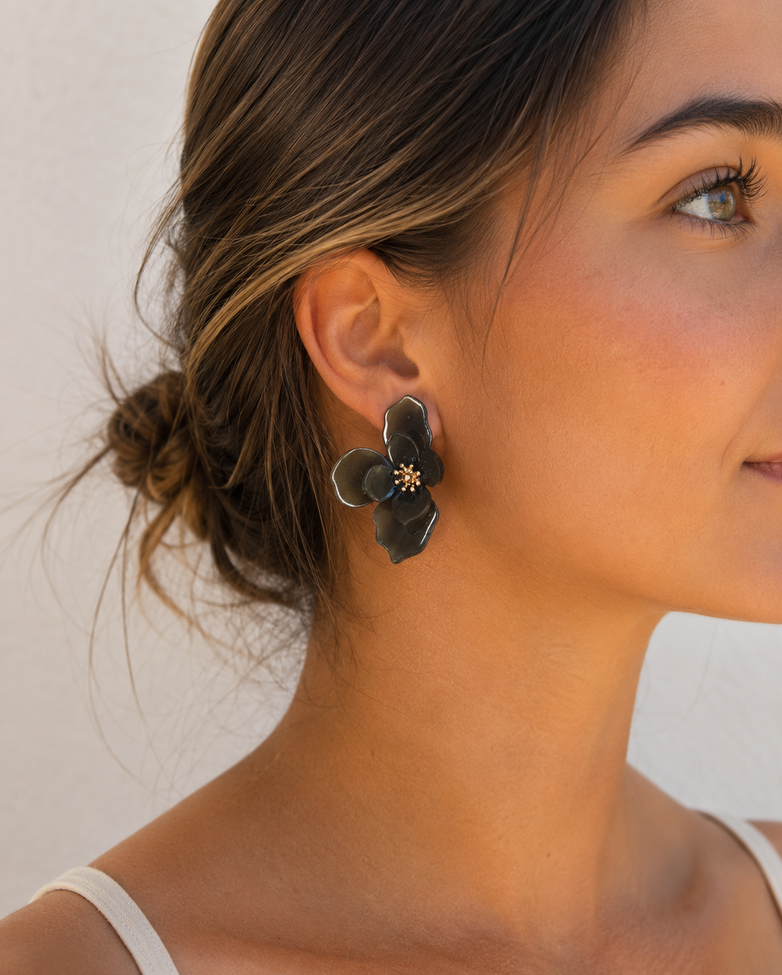 Pendientes Cala. Negro y Dorado.
