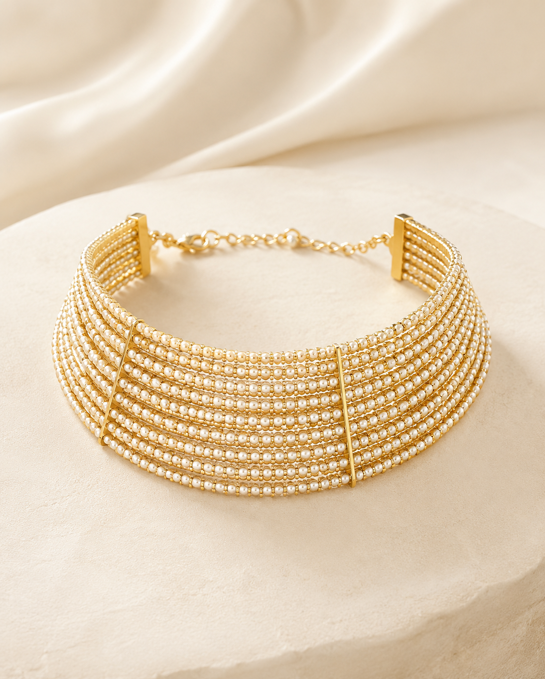 Chocker Caliope. Dorado y Perla Marfil.