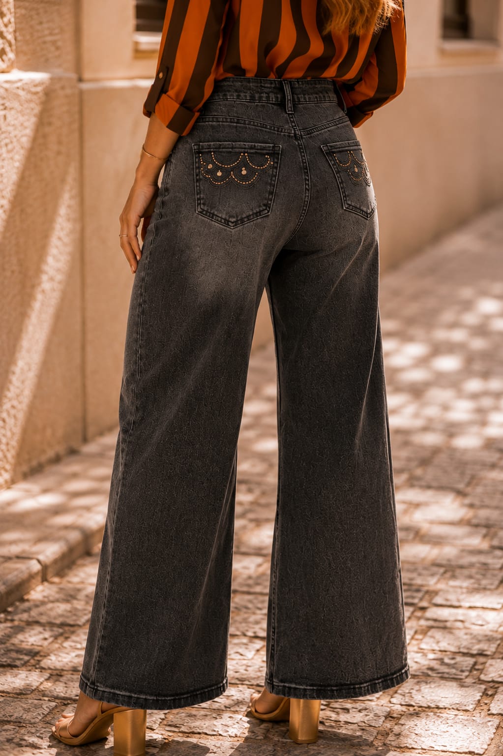 Pantalón Vaquero Negro Gastado Maia. Talla S.